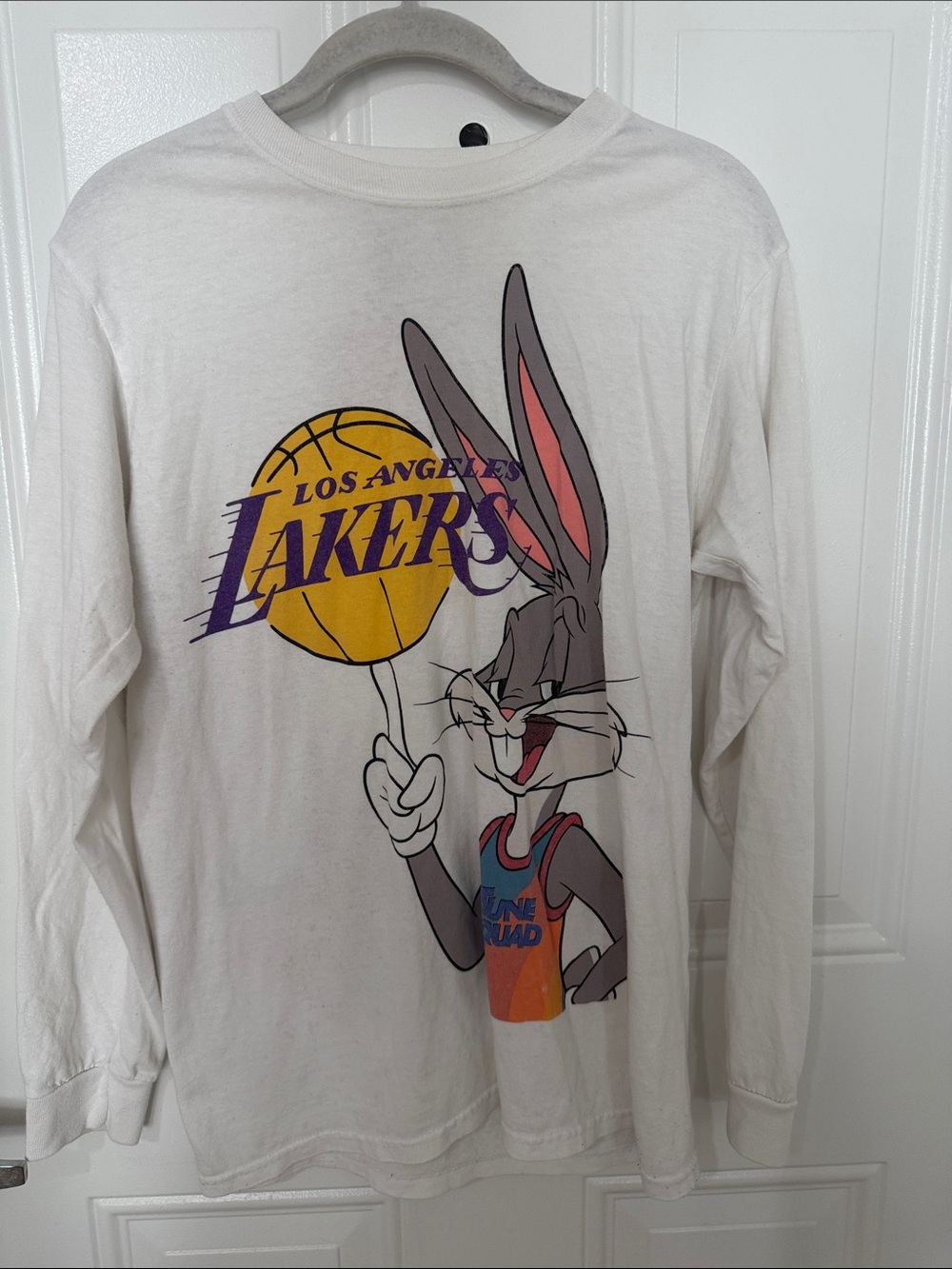 White Long-Sleeve Bugs Bunny Los Angeles Lakers Graphic Tee